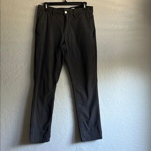 Old Navy Woman’s Black Tech-Slim Pants